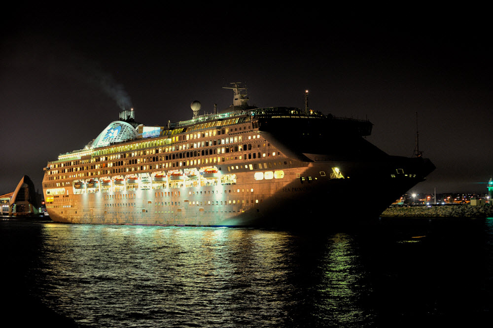 Sea Princess D30_8044 Med - 1000