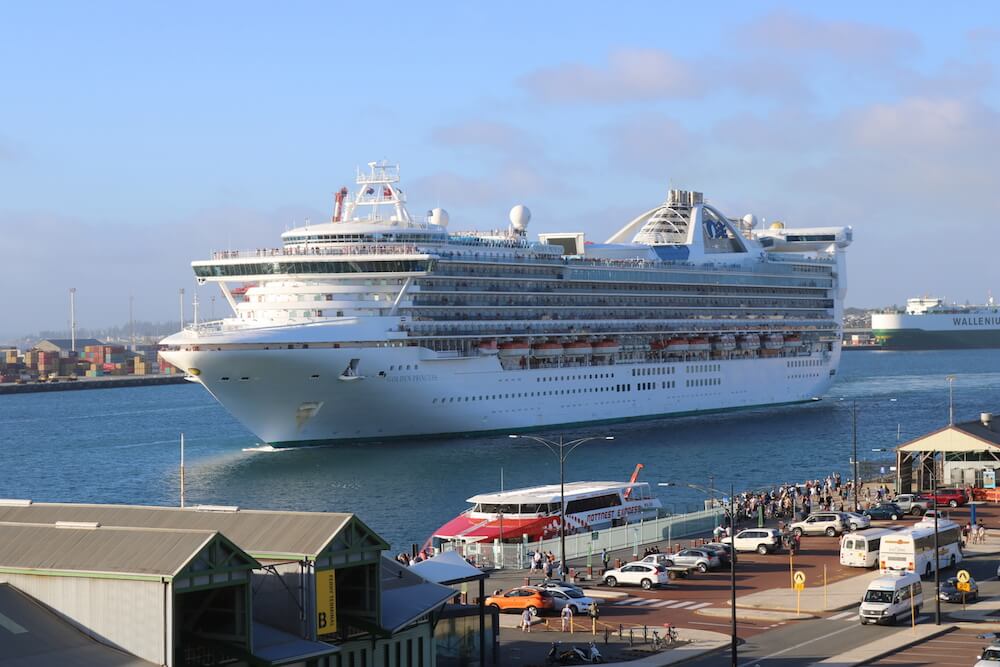 Golden Princess departing 22Mar18 Golden Princess departing 22Mar18
