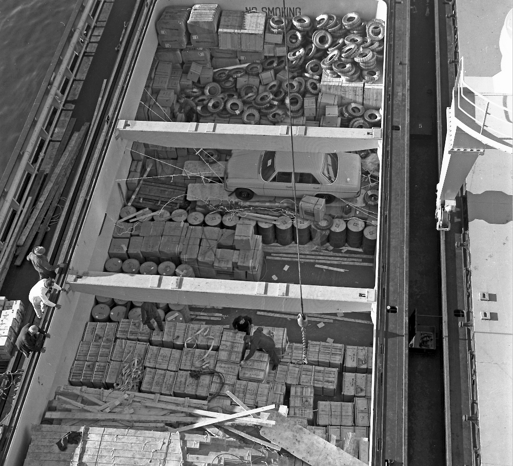 1 - Typical breakbulk cargo in hold of the new unit vessel Atrevida - May 1968 1 - Typical breakbulk cargo in hold of the new unit vessel Atrevida - May 1968