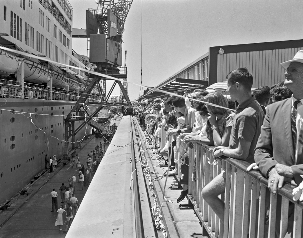 Orient liner Oriana preparing to sail from the Passenger Terminal 1962 Orient liner Oriana preparing to sail from the Passenger Terminal 1962