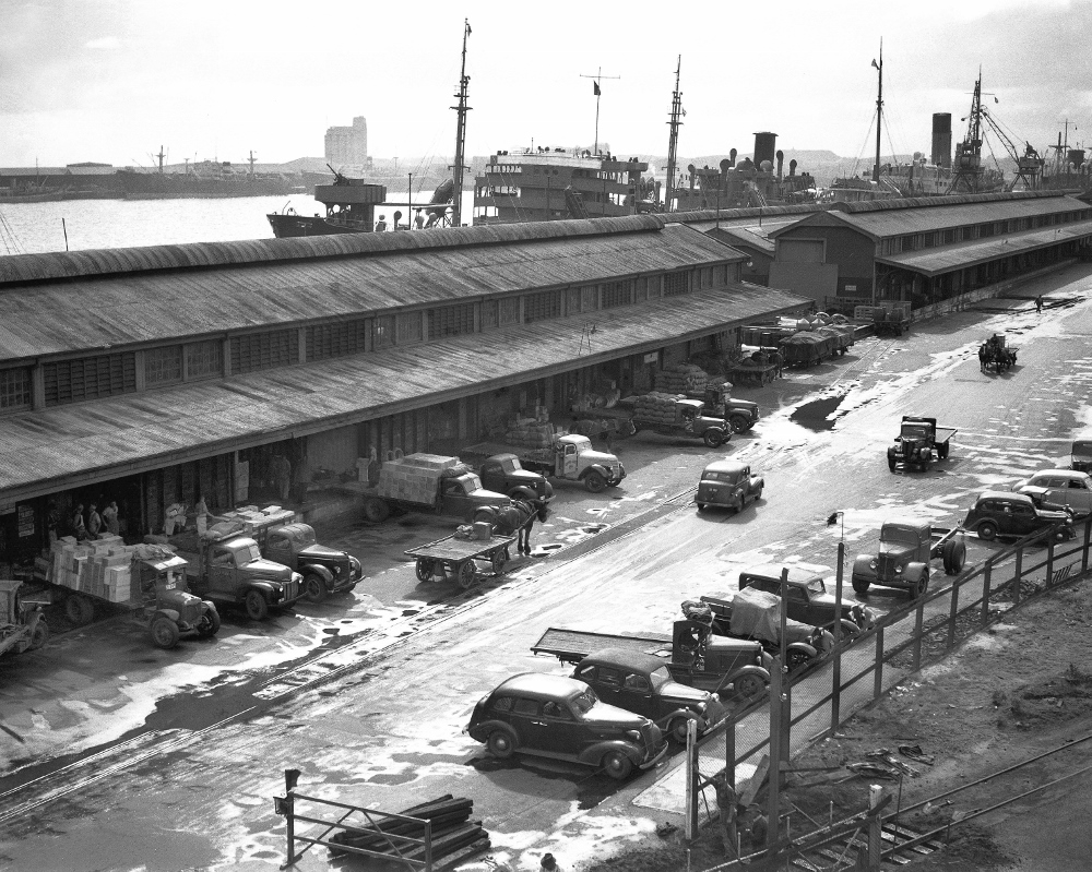 Victoria Quay on a wintry day in November 1945 - Family of Saxon Fogarty Victoria Quay on a wintry day in November 1945 - Family of Saxon Fogarty